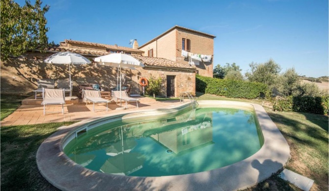 Stunning apartment in Montalcino with Outdoor swimming pool and 3 Bedrooms