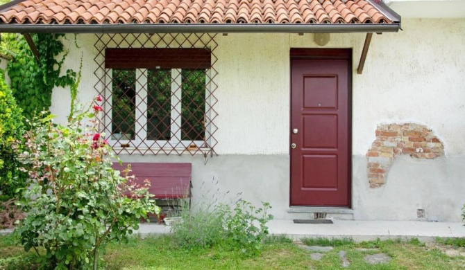 Holiday home in Asti overlooking a hill view from the garden