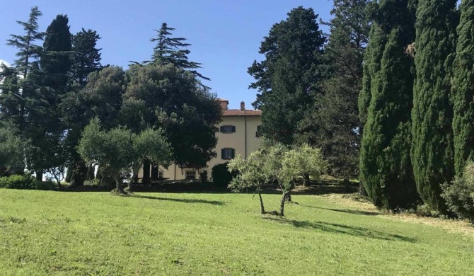 Villa di Montegemoli