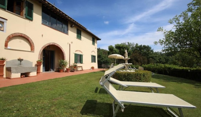 Loretta - Holiday Home in the Heart of Tuscany