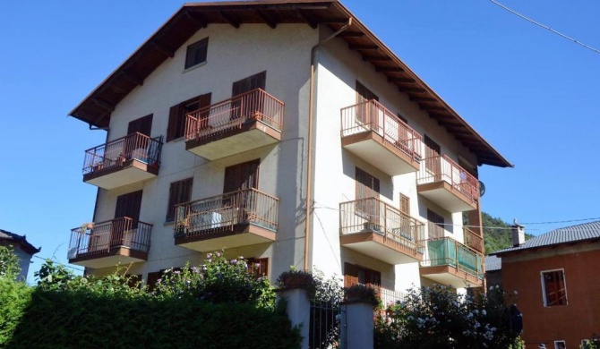 One bedroom appartement with balcony and wifi at Monterosso Grana