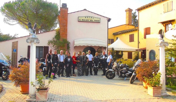 Hotel Il Molino del Ponte - MotorradHotel Toskana