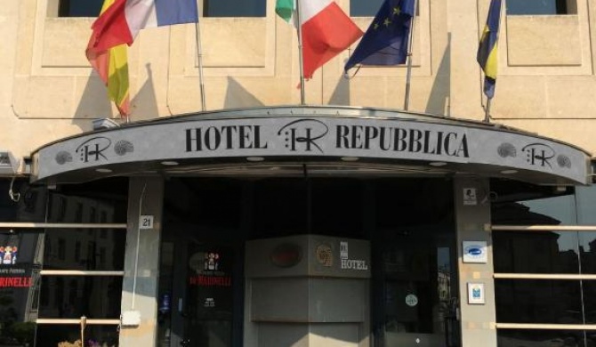 HR Hotel