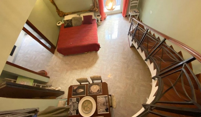 Casa Gioia, Artsy Apartment in the heart of Naples!