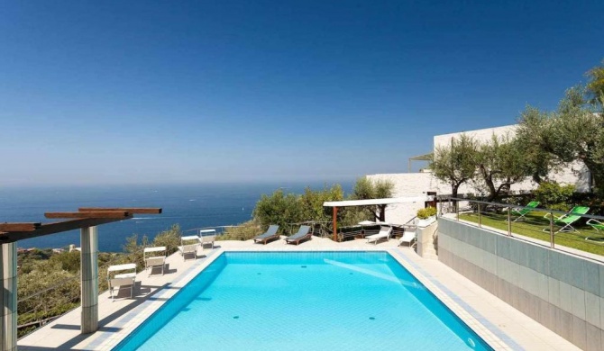 Villa con piscina privata sul mare giardini e terrazze